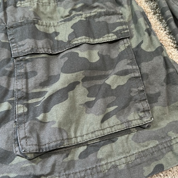 Universal Thread Camo Utility Jacket Large Hooded - Picture 3 of 7